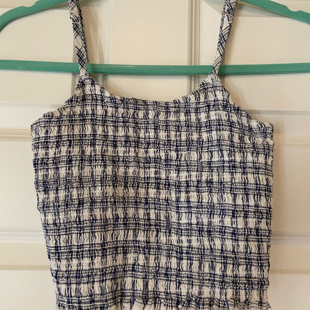 Cutest Mini Crop Top with thick ruffle material